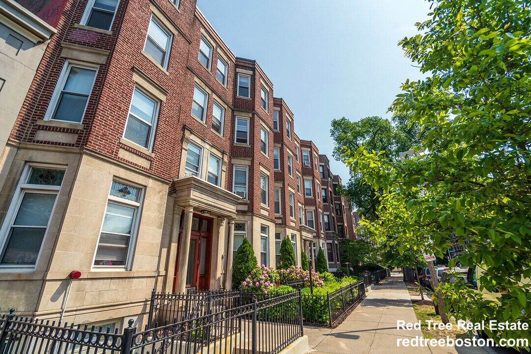 51 Queensberry St in Boston, MA - Building Photo