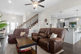 784 Crestone Ln in Clarksville, TN - Building Photo - Building Photo