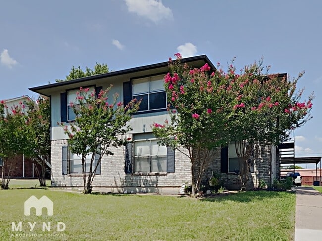 property at 5515 Brookview Ct
