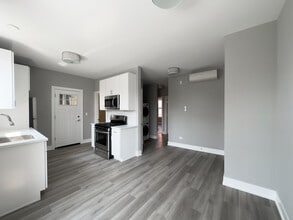 3931 N Janssen Ave, Unit M03H in Chicago, IL - Building Photo - Building Photo