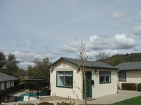 Hillcrest House Apartments in Sonora, CA - Foto de edificio - Building Photo