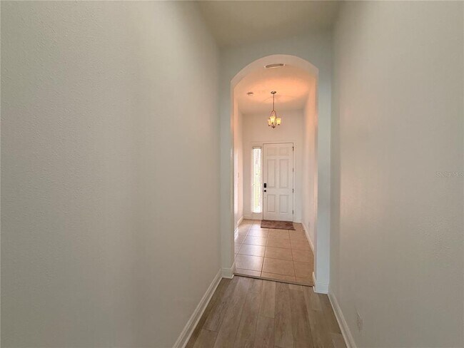 7408 Sungold Meadow Ct in Apollo Beach, FL - Building Photo - Building Photo