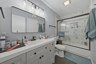 541 Heritage Dr in Oswego, IL - Building Photo - Building Photo