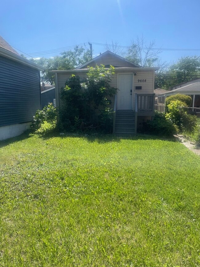 property at 9608 S Wallace St