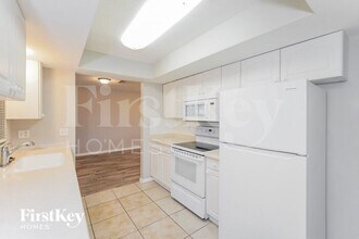 136 Sunnyside St NW in Port Charlotte, FL - Building Photo - Building Photo