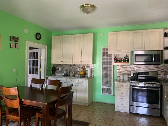 103 S Cliff St in Ansonia, CT - Building Photo - Building Photo