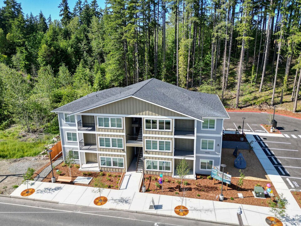Hillside Apartments in Bonney Lake, WA - Building Photo