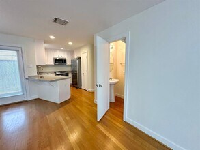 5951 E Loop in Houston, TX - Building Photo - Building Photo