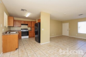 4127 W Solar Dr in Phoenix, AZ - Building Photo - Building Photo