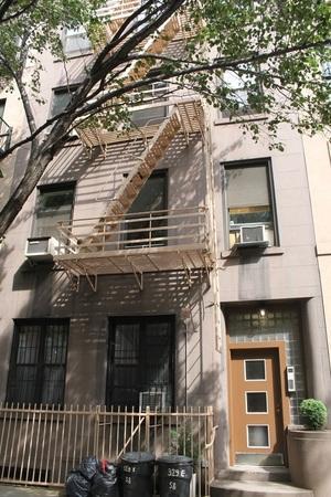 329 E 58th St in New York, NY - Building Photo - Building Photo