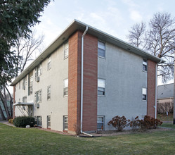 Annapolis Apartments in West St. Paul, MN - Foto de edificio - Building Photo