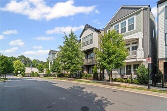 518 Hargrove Ln in Decatur, GA - Building Photo - Building Photo