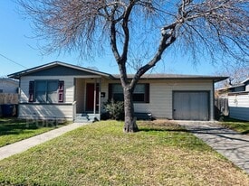 538 Chase Dr in Corpus Christi, TX - Building Photo