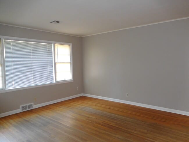 3820 S Jamestown Ave in Tulsa, OK - Building Photo - Building Photo