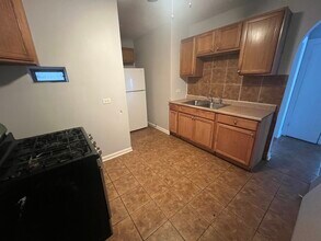 8559 S Bennett Ave in Chicago, IL - Building Photo - Building Photo