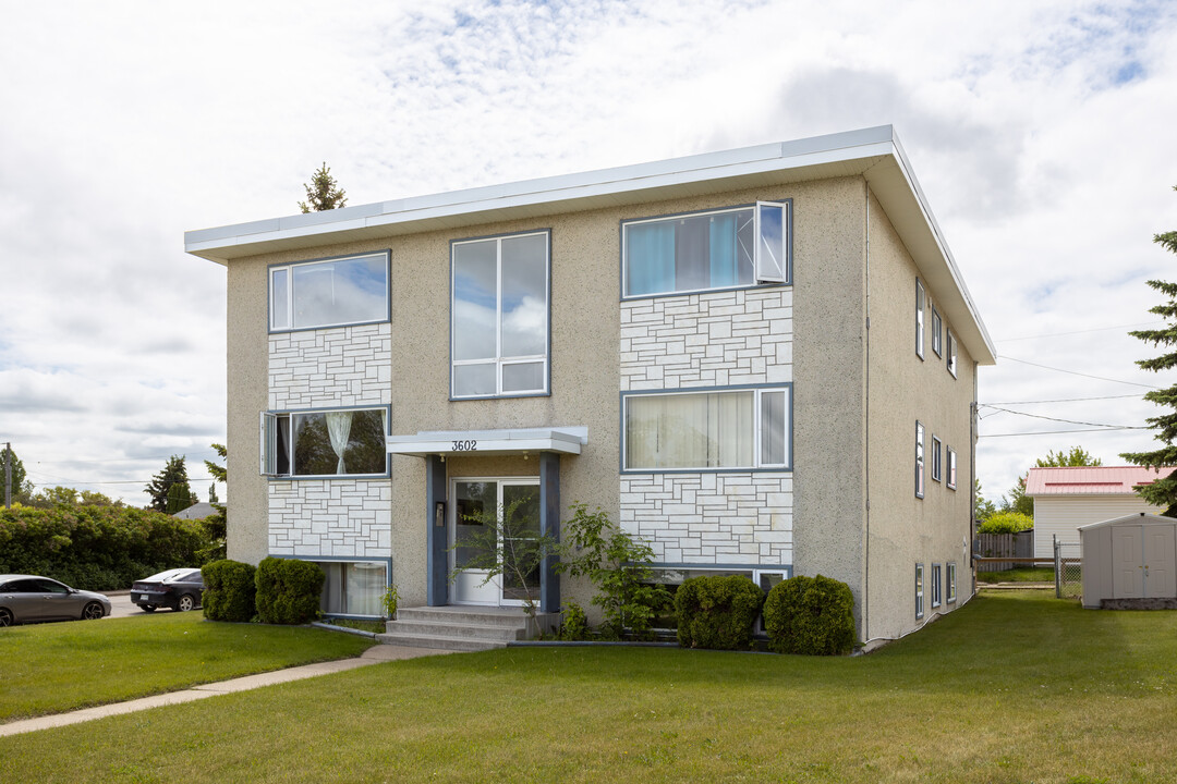 3602 57 Av in Red Deer, AB - Building Photo