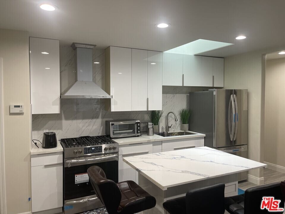 5316 W 119th Pl in Inglewood, CA - Building Photo