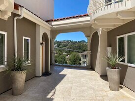 2131 Carlmont Dr in Belmont, CA - Building Photo