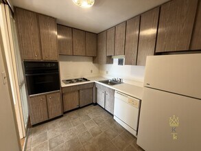 125 Chiswick Rd, Unit 208 in Boston, MA - Foto de edificio - Building Photo