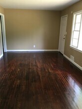 2101 Wildrose Dr in Decatur, GA - Building Photo - Building Photo