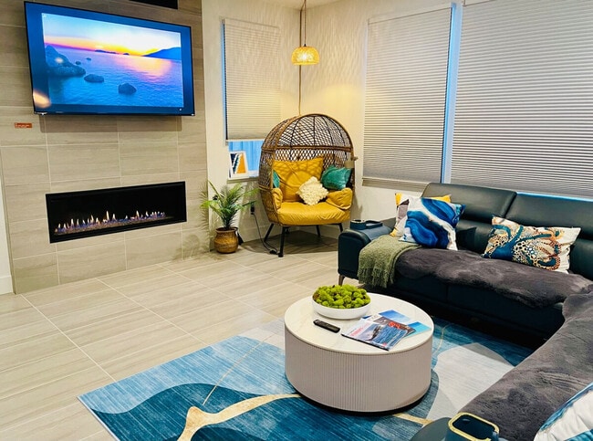 8742 Hayes Cir in Marina, CA - Building Photo - Building Photo