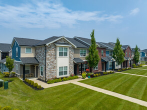 Cortland Sunbury in Sunbury, OH - Foto de edificio - Building Photo