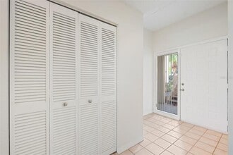121 Lindsay Ln in Oldsmar, FL - Building Photo - Building Photo