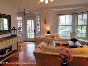 6 Heck Ave in Ocean Grove, NJ - Building Photo - Building Photo