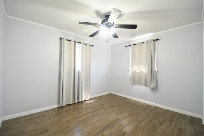 278 W Robert E Lee Blvd in New Orleans, LA - Building Photo - Building Photo