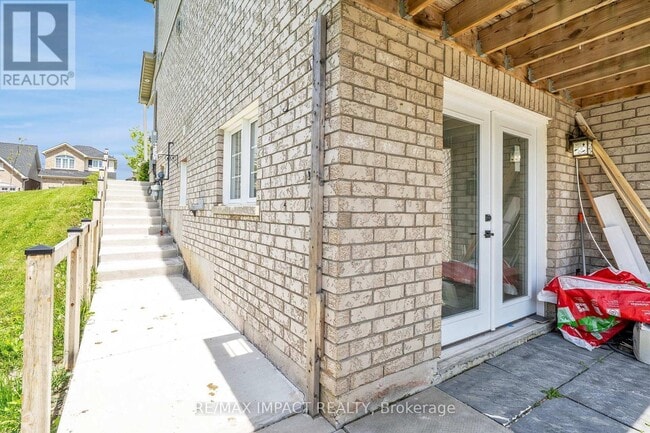 537 Luple Ave in Oshawa, ON - Building Photo - Building Photo