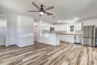 457 Rigsby St in Van Alstyne, TX - Building Photo - Building Photo