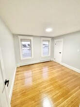 48 Saxton St in Boston, MA - Building Photo - Building Photo