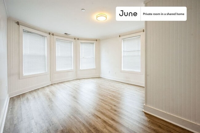 property at 875 E 2nd St