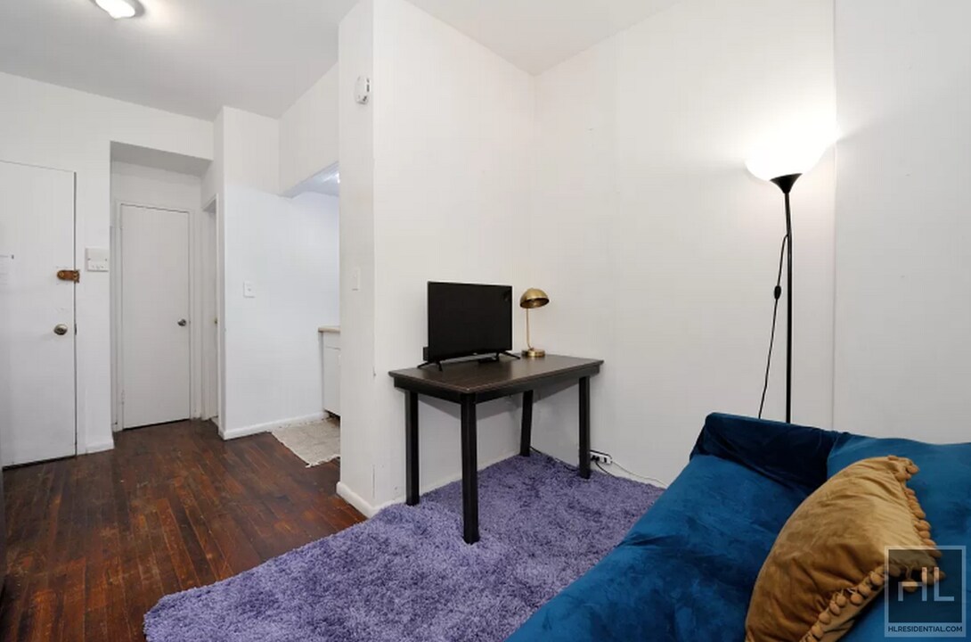 474 9th Ave-Unit -4D in New York, NY - Building Photo