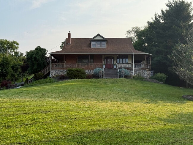 property at 910 Cedar Creek Grade