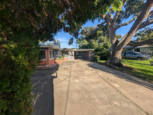 140 N Briggs Ave in Sarasota, FL - Building Photo - Building Photo