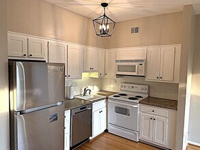 437 2nd St SE in Washington, DC - Building Photo - Building Photo
