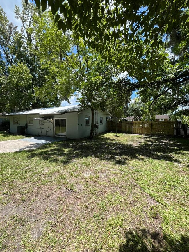 property at 1107 Calvary St