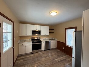 519 Lydia St NE, Unit Lydia G.R in Grand Rapids, MI - Foto de edificio - Building Photo