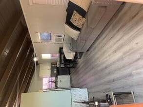 7120 E Hunter Dr in Hitchcock, TX - Building Photo - Building Photo