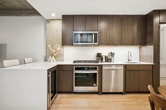 130 W 26th St in New York, NY - Building Photo - Building Photo