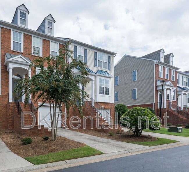 1369 Thornborough Dr in Alpharetta, GA - Building Photo - Building Photo