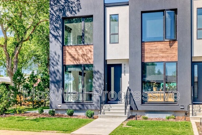 7726-7105 105 Ave NW in Edmonton, AB - Building Photo - Building Photo