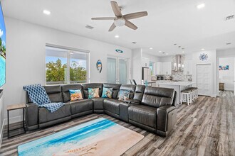 83 Pescayo Ave in Marathon, FL - Building Photo - Building Photo