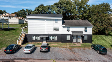 301 Lockard Ave in Bloomsburg, PA - Building Photo - Building Photo