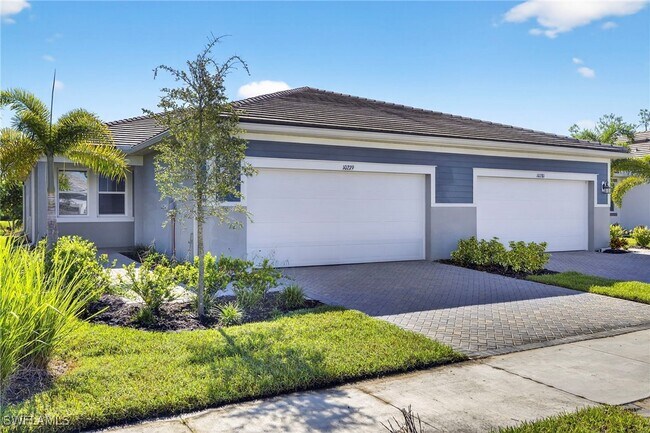 10279 Bonavie Cv Dr in Ft. Myers, FL - Building Photo - Building Photo