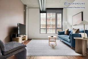 624 Yale Ave N in Seattle, WA - Building Photo