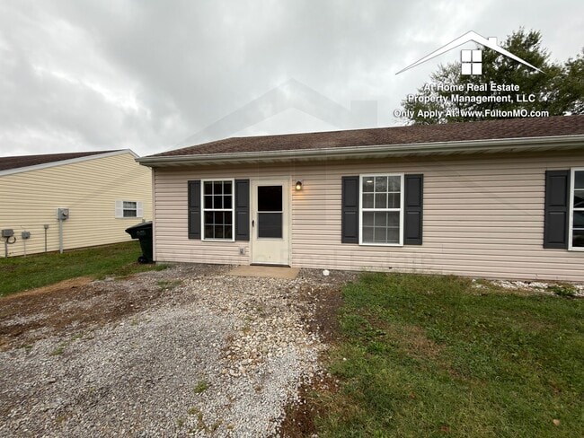 property at 1900 Dunham Dr