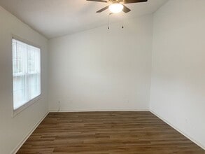 209 Oakwood Ln in Elizabeth City, NC - Building Photo - Building Photo