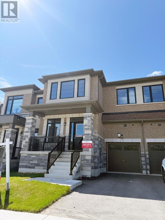 84 Kenneth Rogers Cres in East Gwillimbury, ON - Building Photo - Building Photo